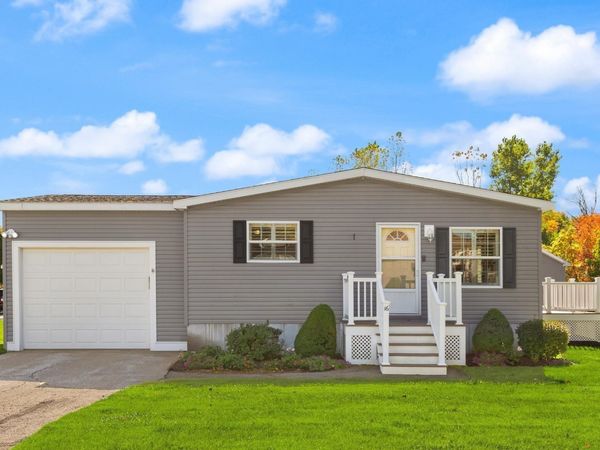 16 Skyview Drive, Brockton, MA 02301