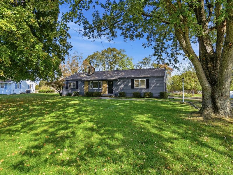 750 Fieldson Drive, Heath, OH 43056 Photo 2