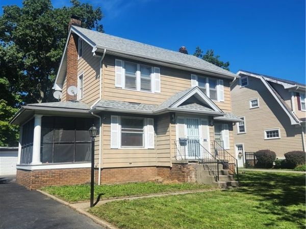 3323 Dellwood Road , Cleveland Heights, OH 44118