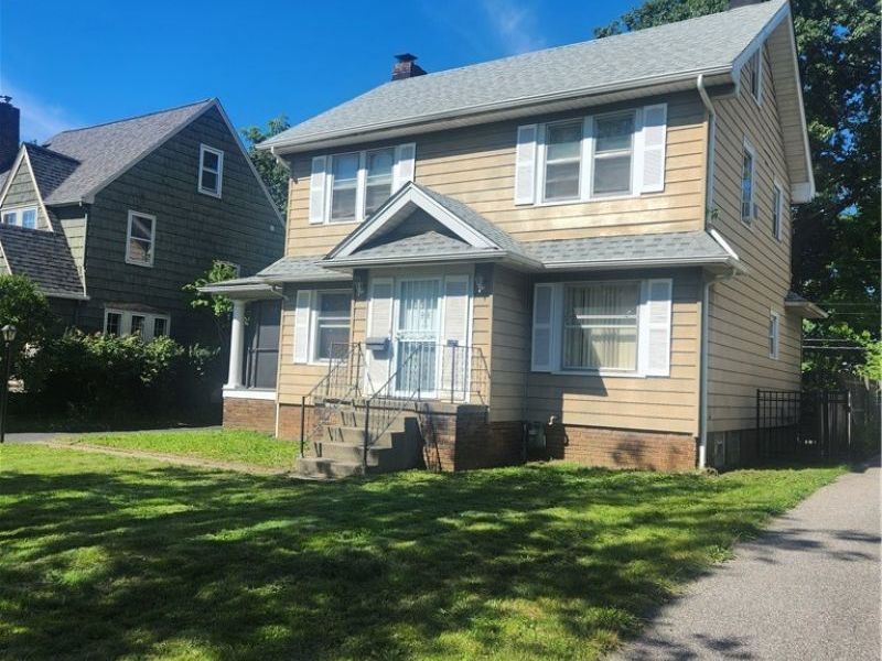 3323 Dellwood Road, Cleveland Heights, OH 44118 Photo 3