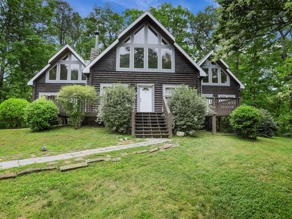 101 Yellow Bluff Road , Dahlonega, GA 30533