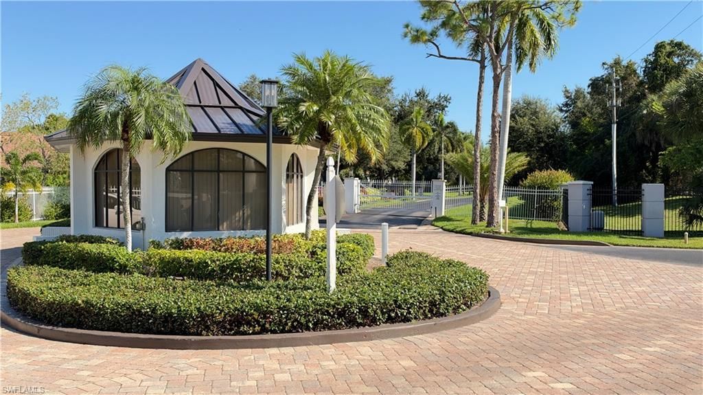 132 Pinebrook Dr, Fort Myers, FL 33907 Photo