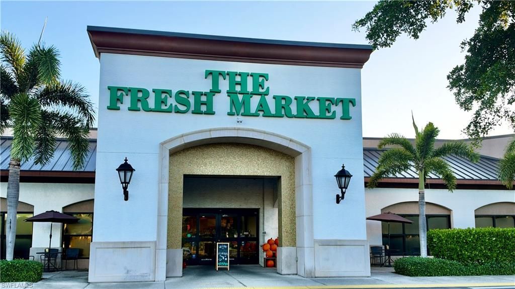132 Pinebrook Dr, Fort Myers, FL 33907 Photo