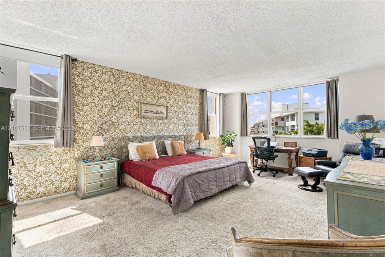9111 E Bay Harbor Dr , Unit 6D, Bay Harbor Islands, FL 33154 Photo
