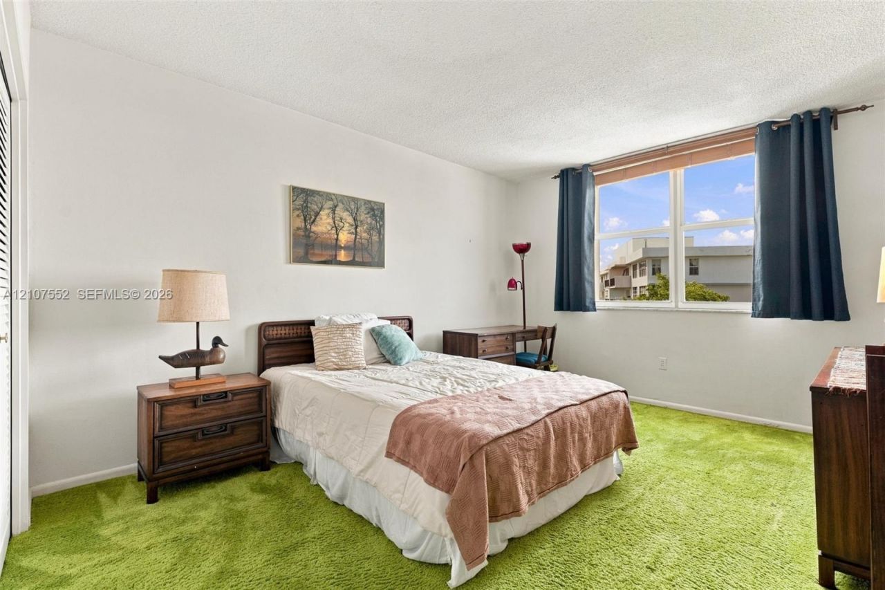 9111 E Bay Harbor Dr , Unit 6D, Bay Harbor Islands, FL 33154 Photo