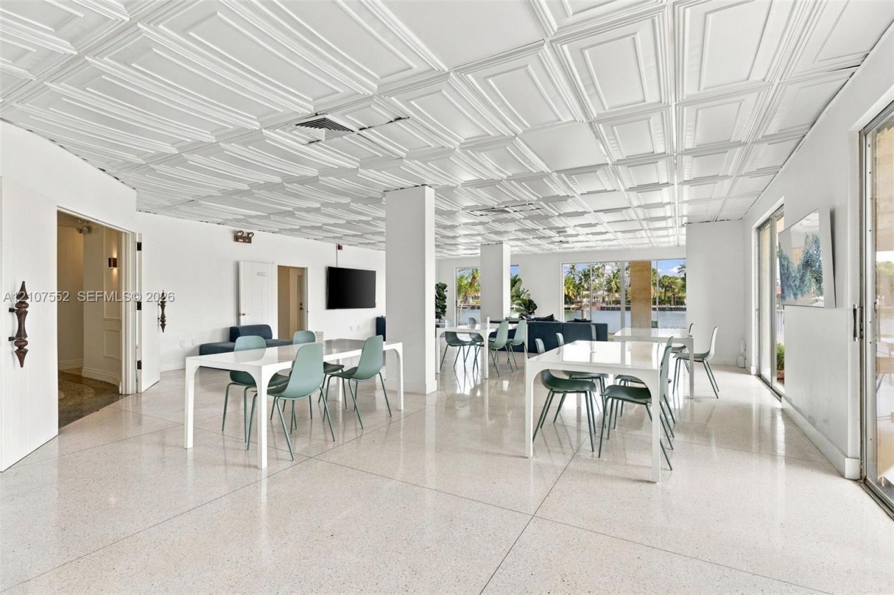9111 E Bay Harbor Dr , Unit 6D, Bay Harbor Islands, FL 33154 Photo