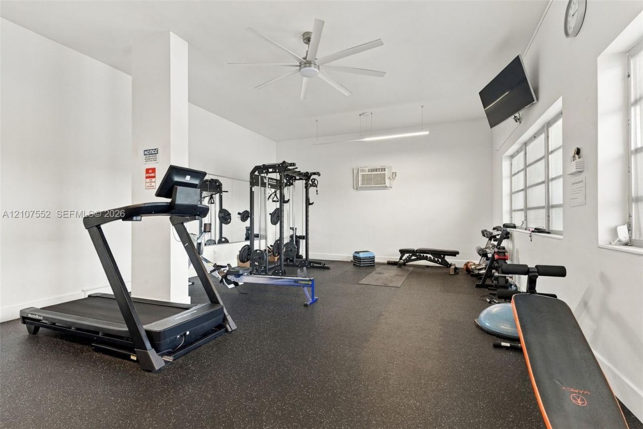 9111 E Bay Harbor Dr , Unit 6D, Bay Harbor Islands, FL 33154 Photo