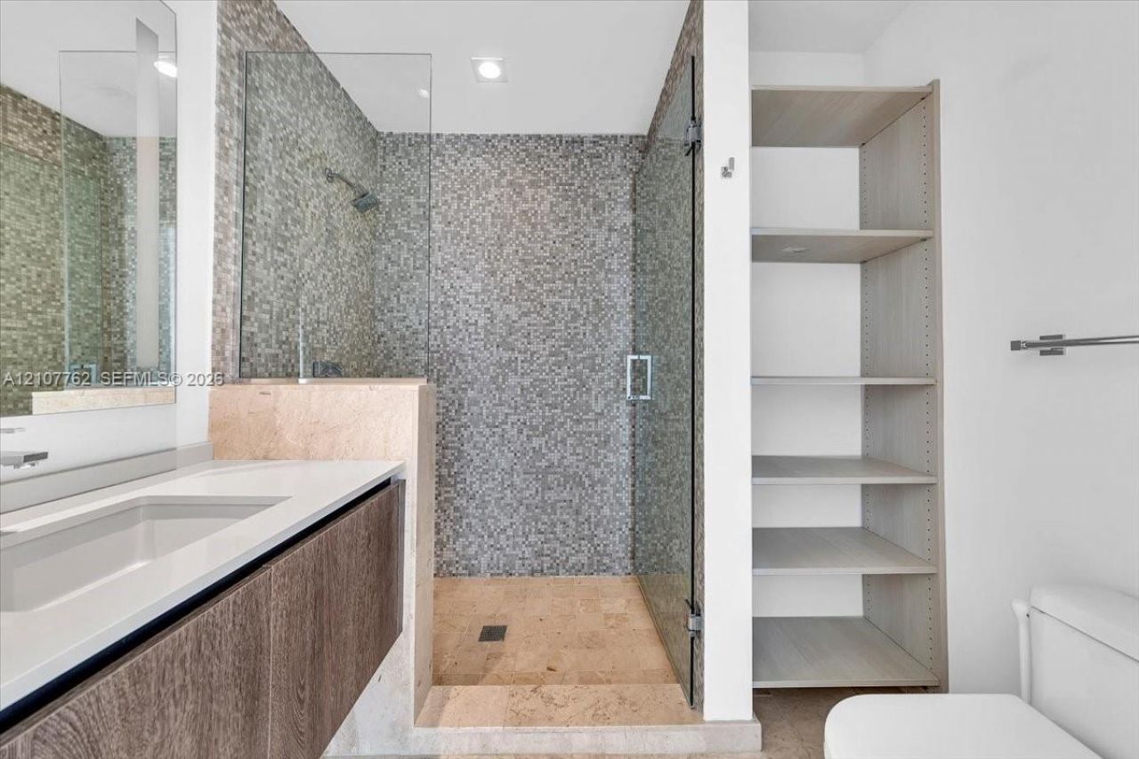 88 SW 7th St , Unit 3401, Miami, FL 33130 Photo