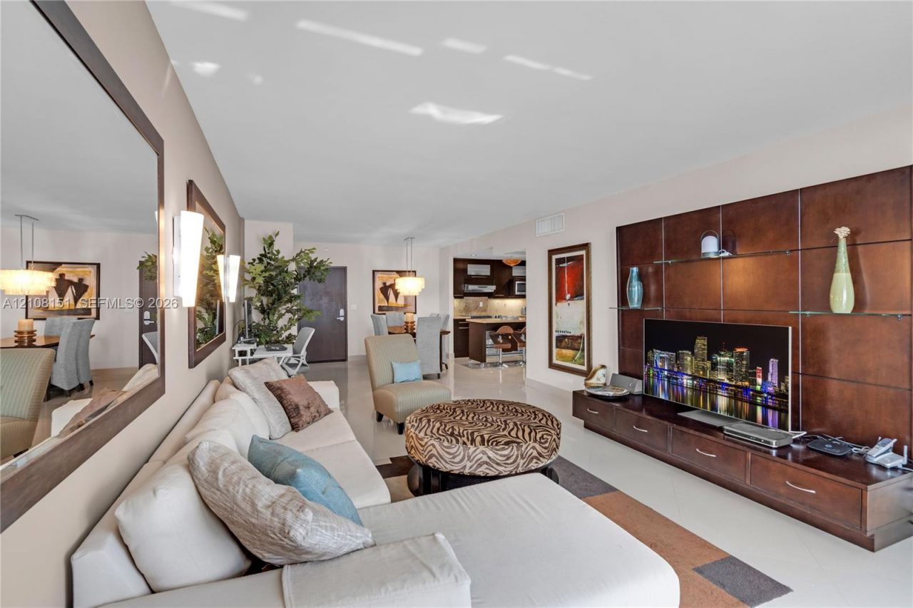2301 Collins Ave , Unit 1006, Miami Beach, FL 33139 Photo