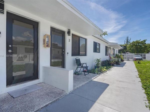 1849 NW 35th St , Miami, FL 33142