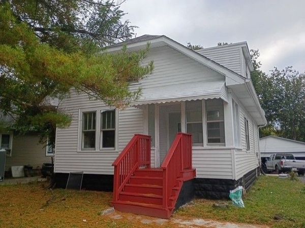 139 N Calhoun Street , Aurora, IL 60505