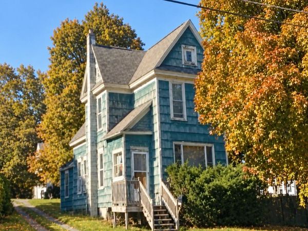 117 East Avenue, MANLIUS, NY 13116