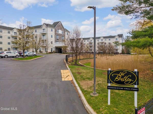 8 Wall Street, Unit Apt 228, Clifton Park, NY 12065