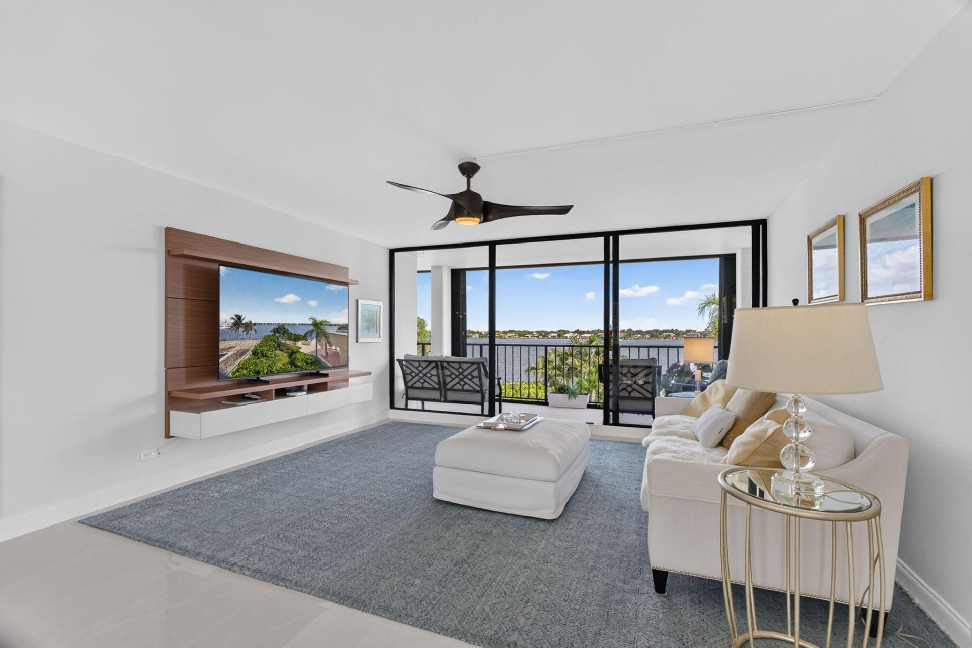 130 Lakeshore, Unit 323, North Palm Beach, FL 33408 Photo