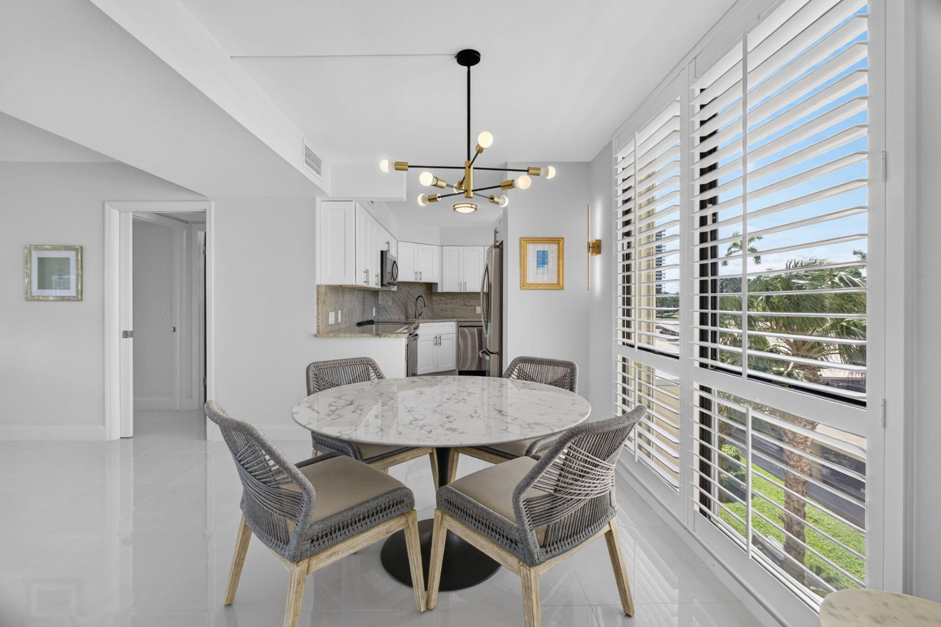 130 Lakeshore, Unit 323, North Palm Beach, FL 33408 Photo