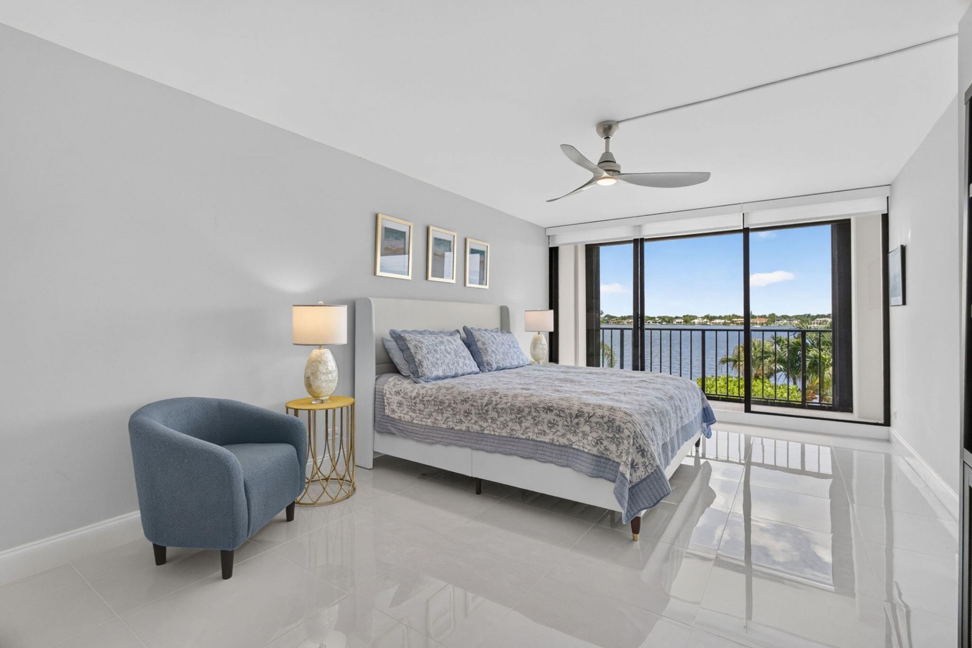 130 Lakeshore, Unit 323, North Palm Beach, FL 33408 Photo