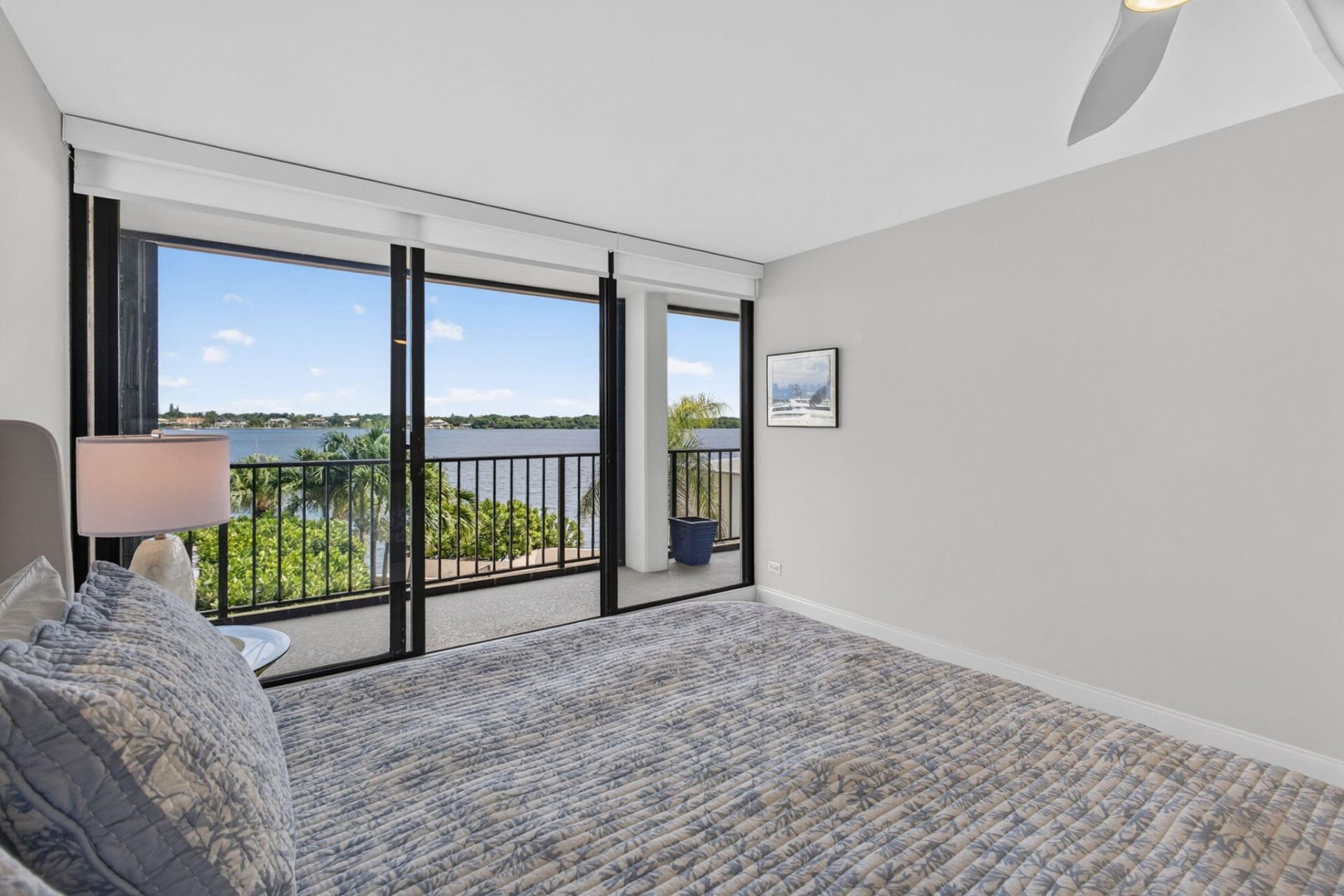 130 Lakeshore, Unit 323, North Palm Beach, FL 33408 Photo