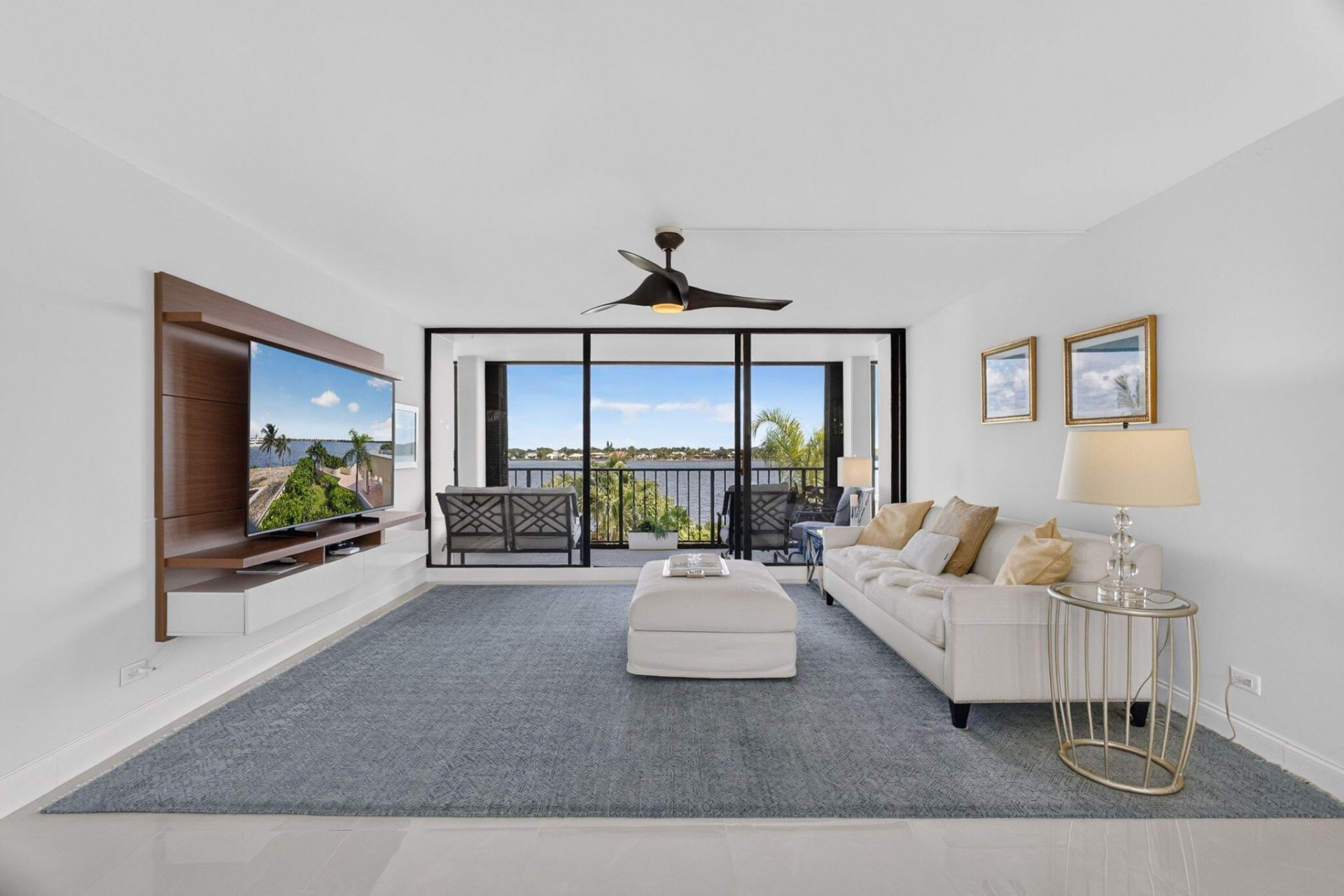 130 Lakeshore, Unit 323, North Palm Beach, FL 33408 Photo