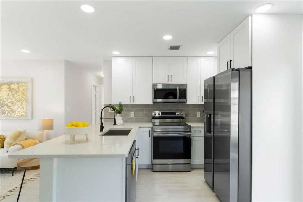 1339 SW 46th Avenue, Fort Lauderdale, FL 33317 Photo