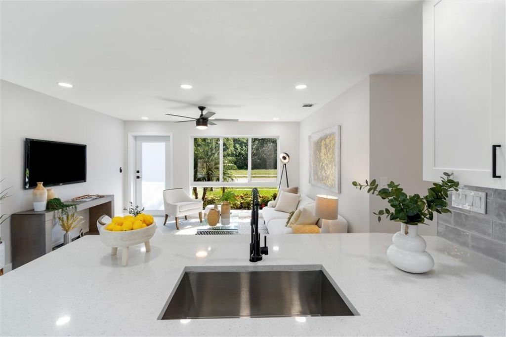 1339 SW 46th Avenue, Fort Lauderdale, FL 33317 Photo