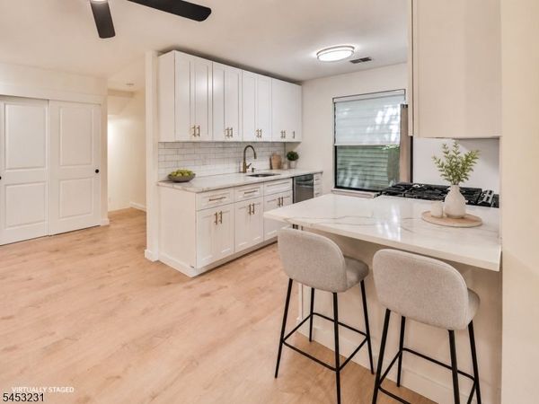 813 Spruce Hills Dr, Glen Gardner, NJ 08826
