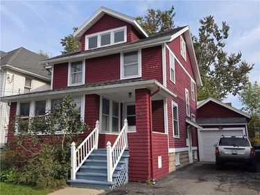 34 N Lyon Street , Batavia, NY 14020