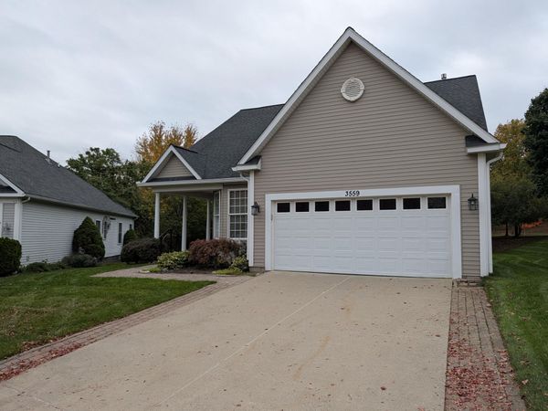 3559 Leyland Court, Unit 1, Auburn Hills, MI 48326