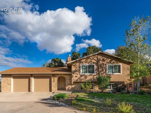 6105 Del Paz Court, Colorado Springs, CO 80918