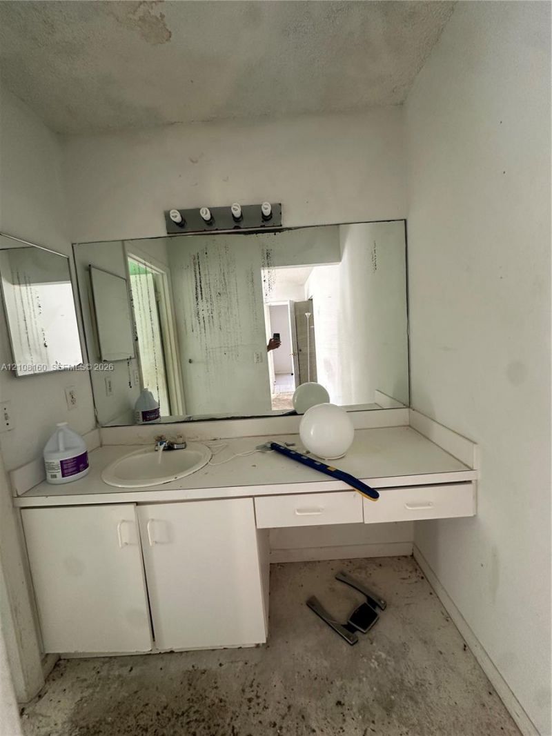 1262 NW 126th Ave , Sunrise, FL 33323 Photo