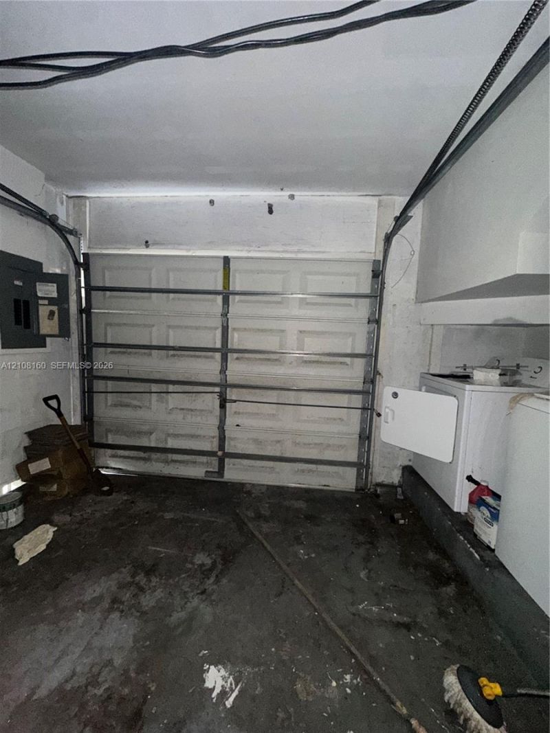 1262 NW 126th Ave , Sunrise, FL 33323 Photo