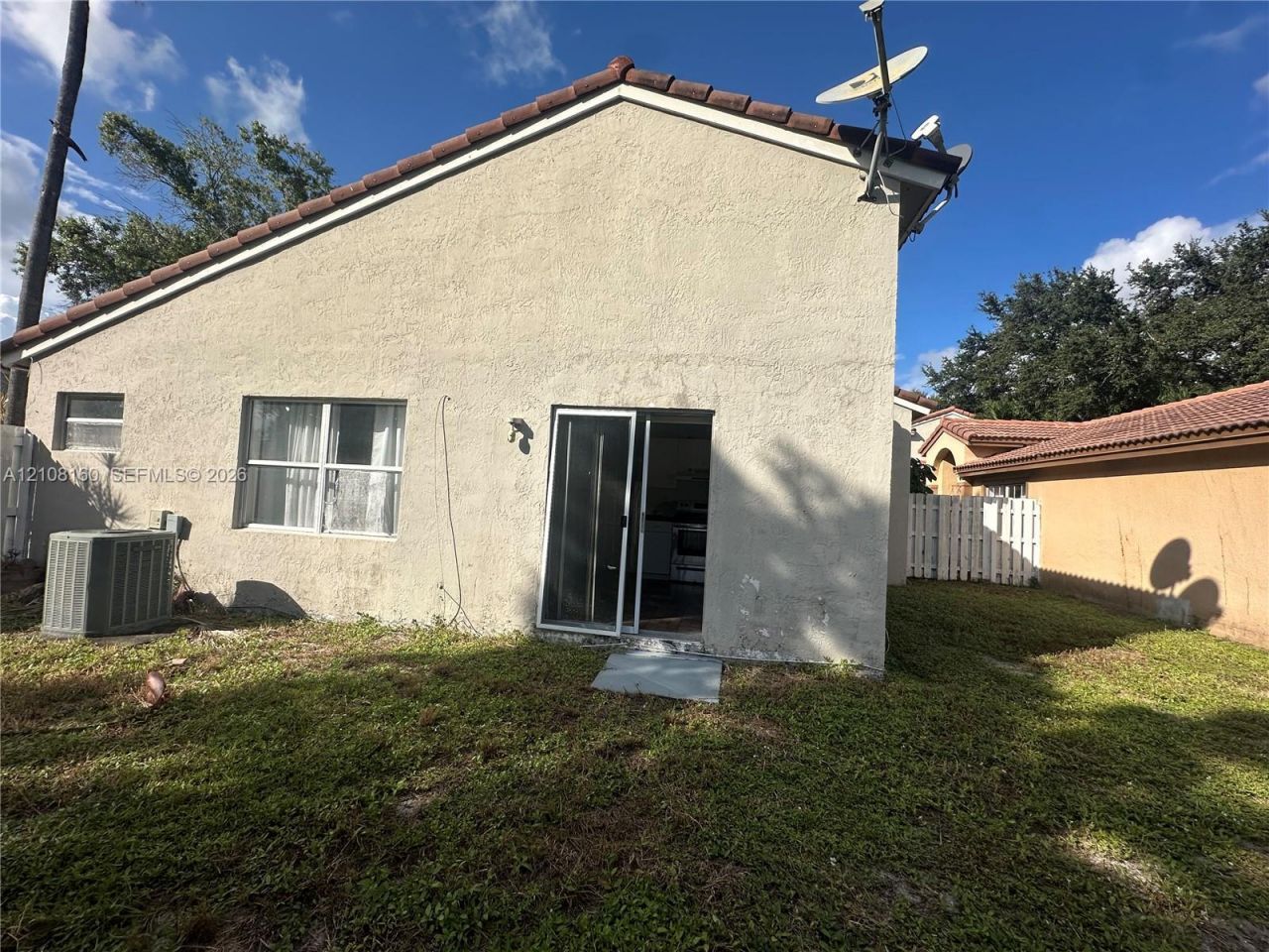 1262 NW 126th Ave , Sunrise, FL 33323 Photo