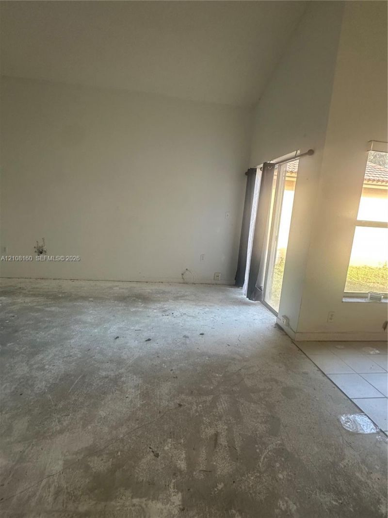 1262 NW 126th Ave , Sunrise, FL 33323 Photo