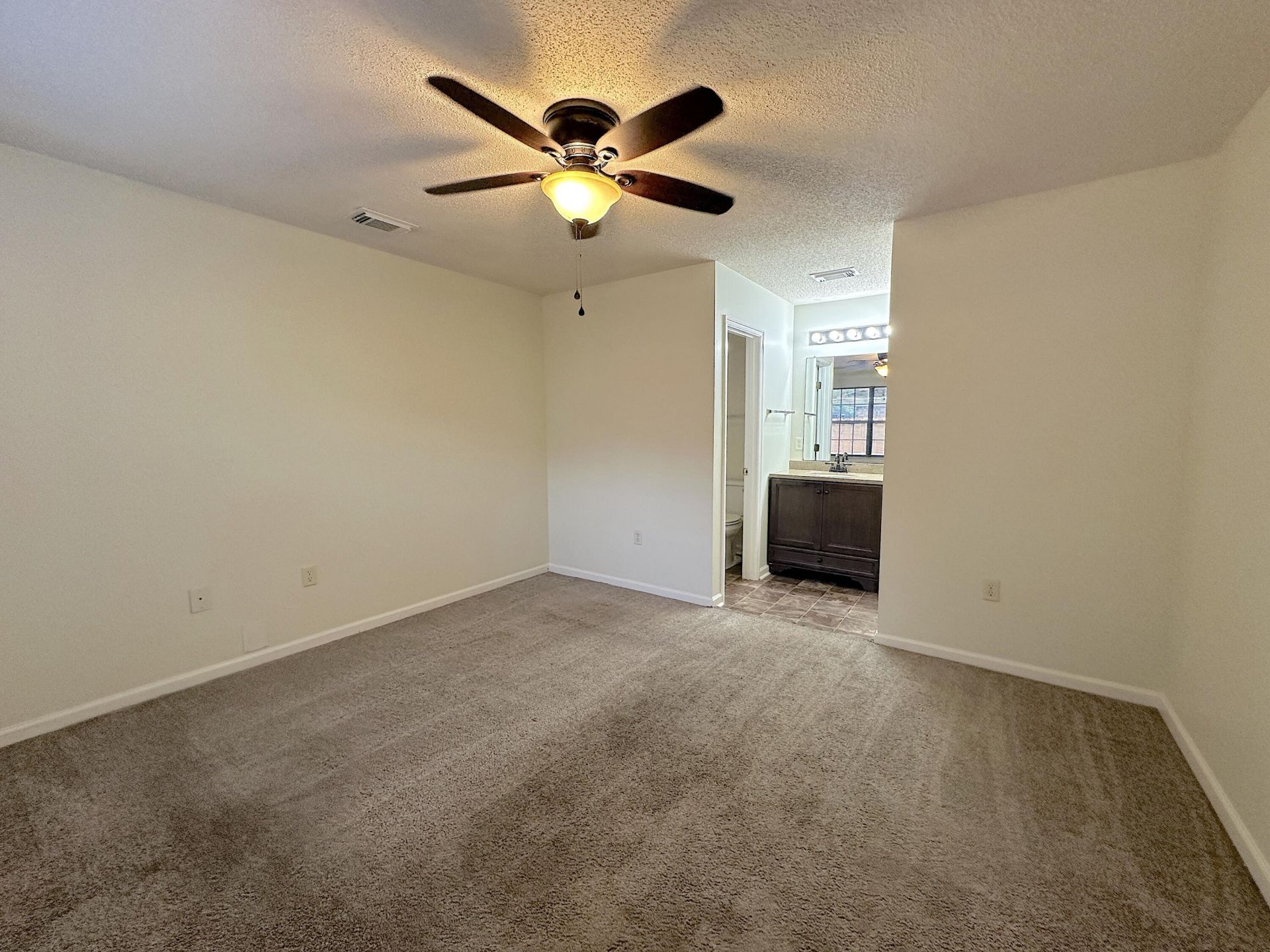 7794 Mcknight Drive Photo 4