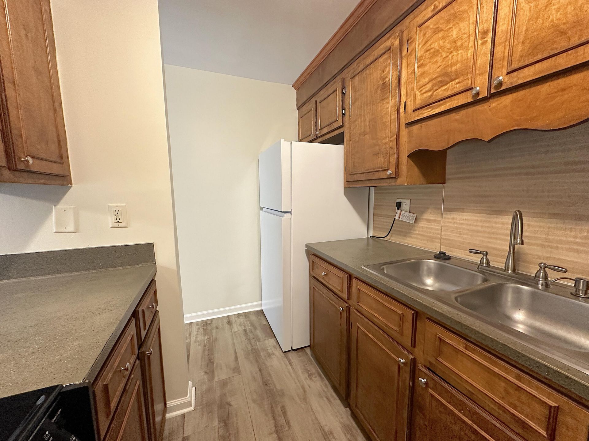 7794 Mcknight Drive Photo 8