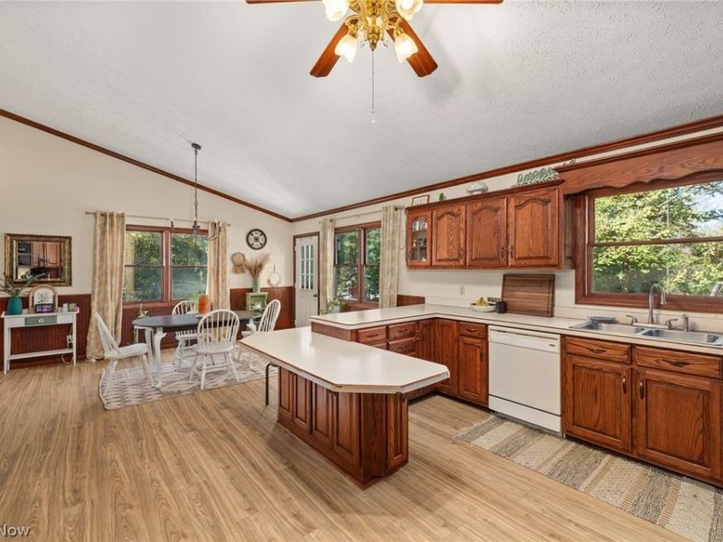 9130 W Old Lincoln Way, Wooster, OH 44691 Photo 11
