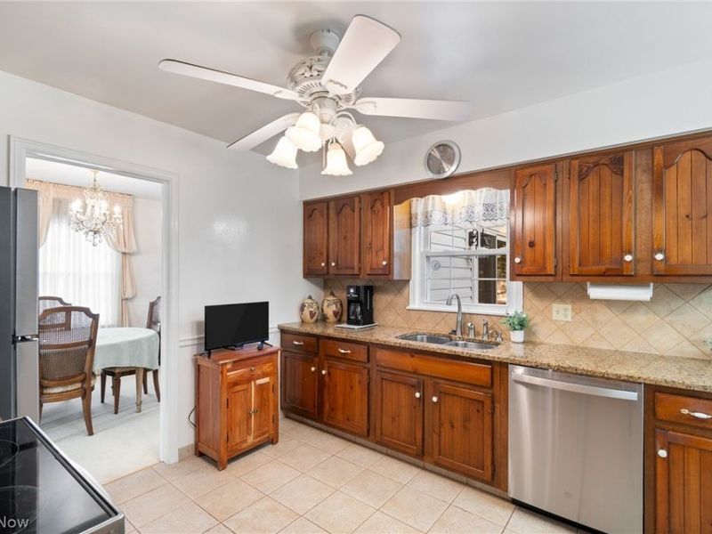 1821 Kingsley Avenue, Akron, OH 44313 Photo 6