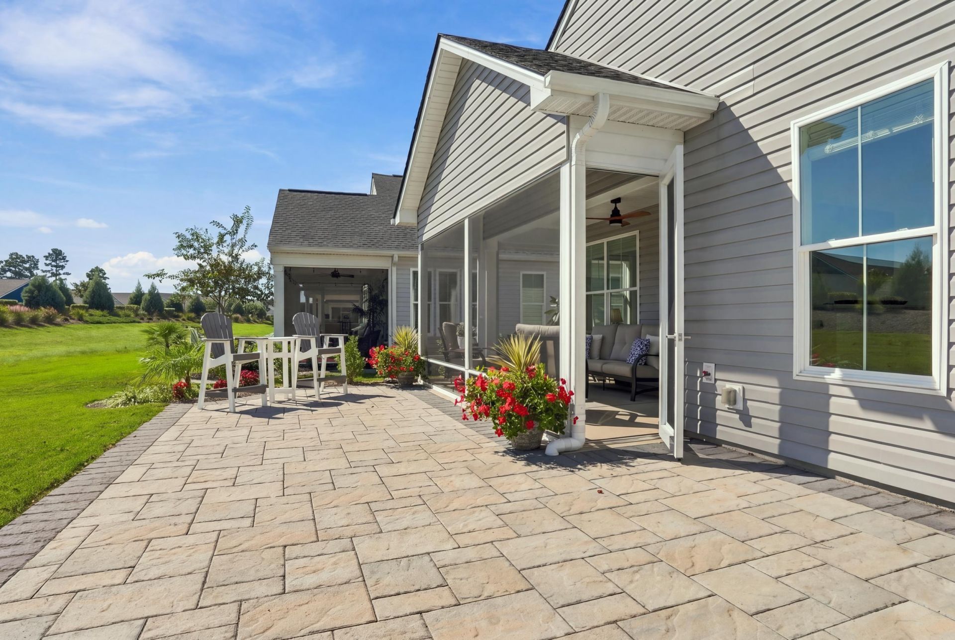 136 Leeward Landing Photo 15