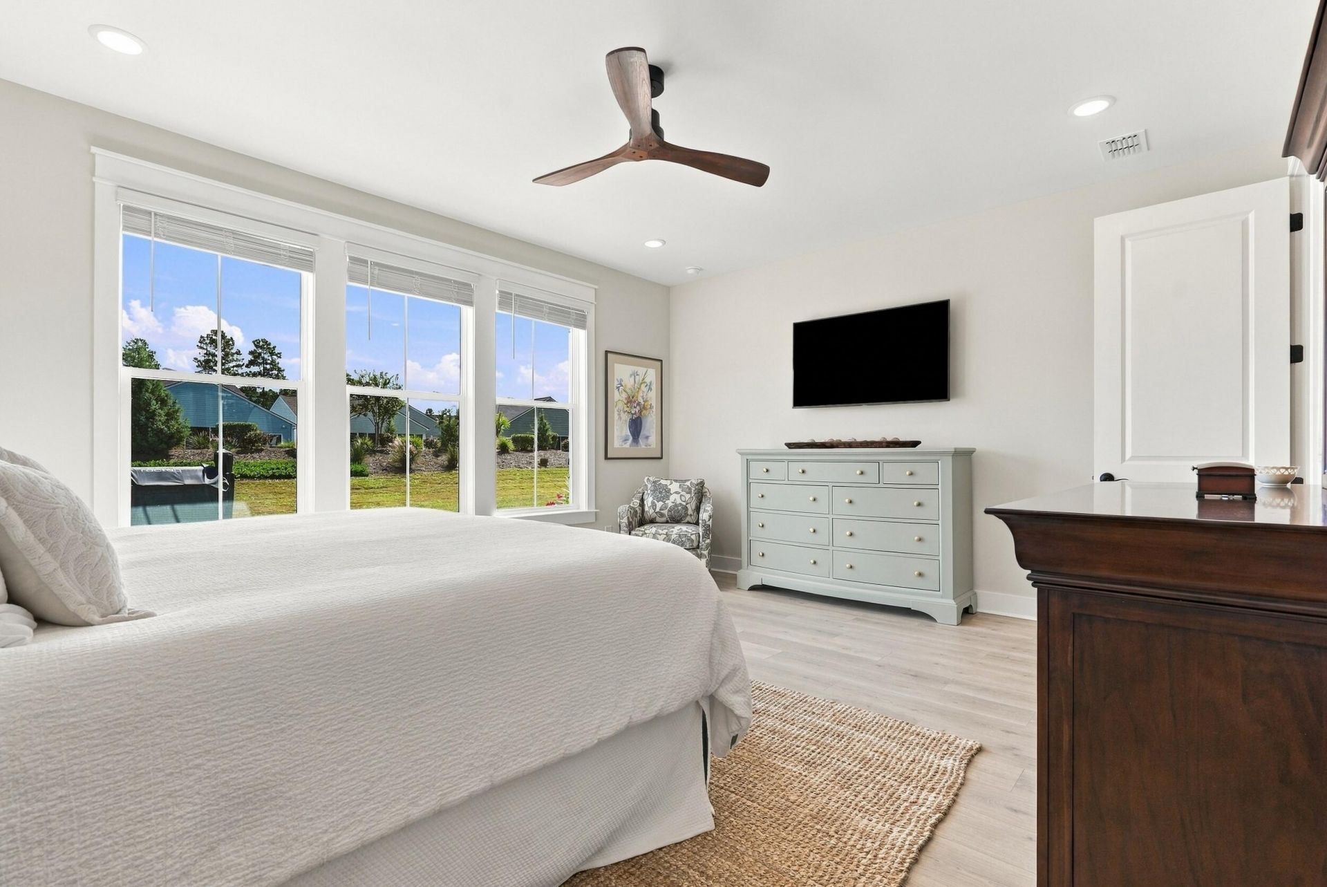 136 Leeward Landing Photo 20