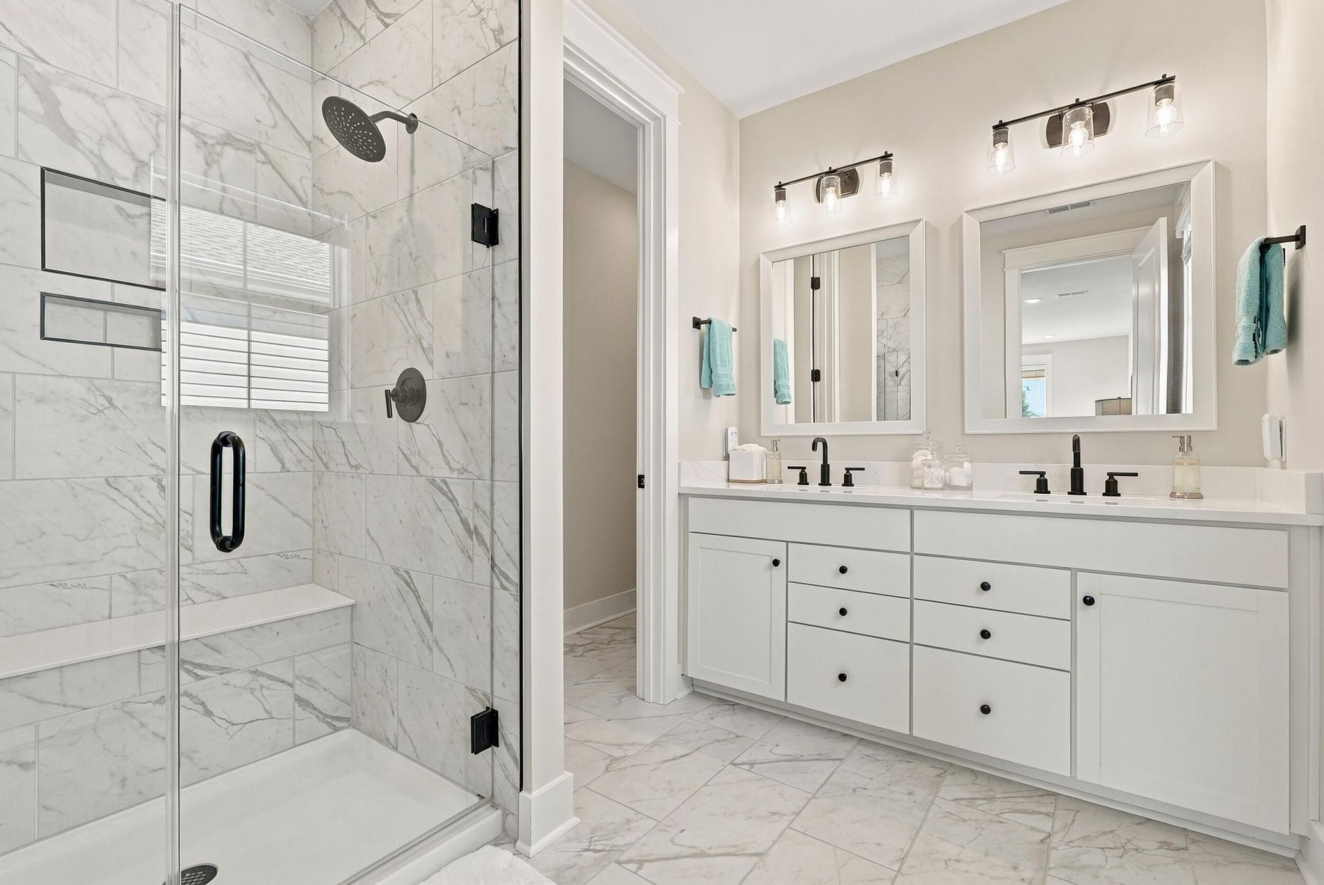 136 Leeward Landing Photo 22