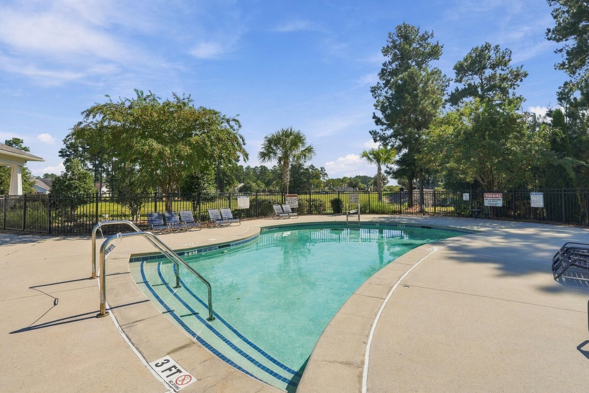 136 Leeward Landing Photo 40