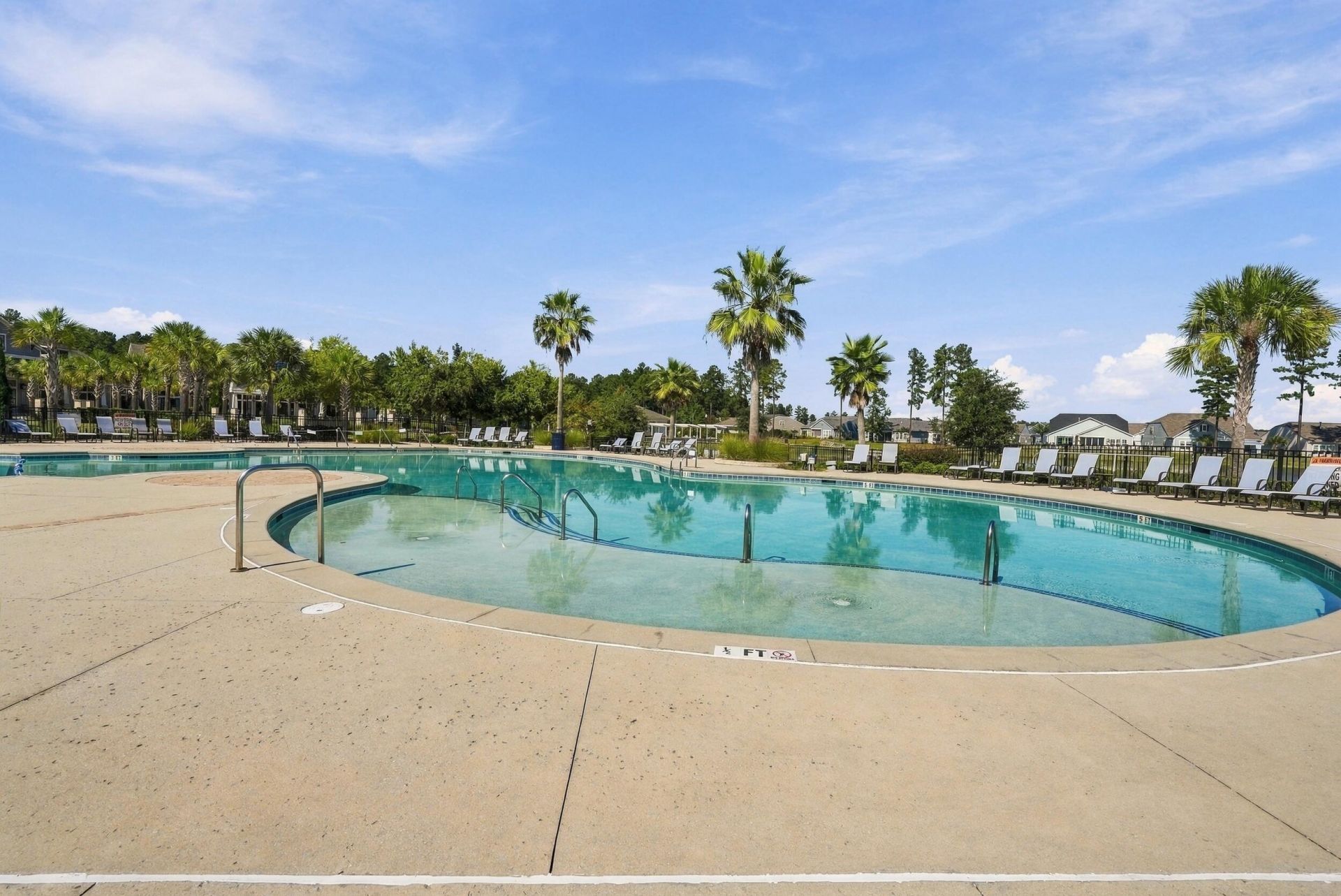136 Leeward Landing Photo 42
