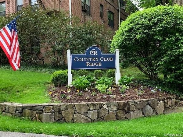 5 Rockledge Road, Unit 2A, Hartsdale, NY 10530