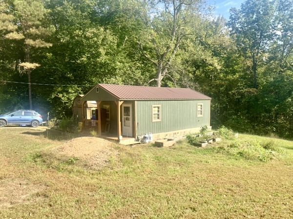 1605 Liberty Rd, Camden, TN 38320