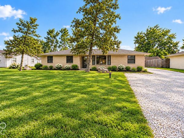 10194 Edgewood Road, Brownsburg, IN 46112