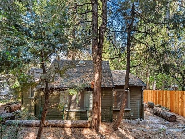 650 Rose Hill, Crestline, CA 92325