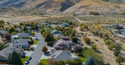 2660 Bedford Way, Carson City, NV 89703 Photo