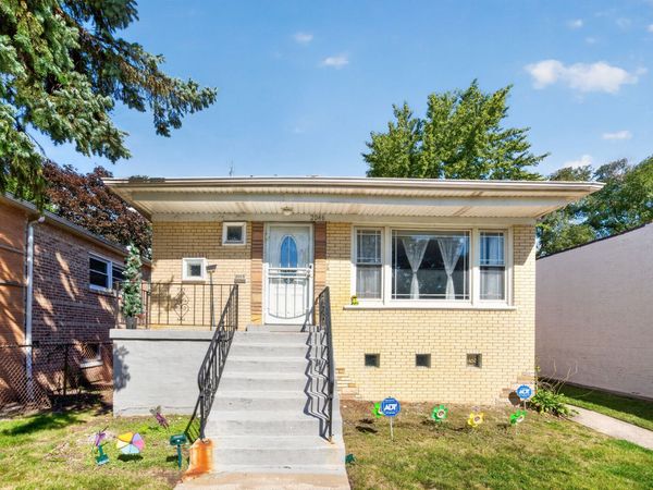 2046 E 93rd Street , Chicago, IL 60617