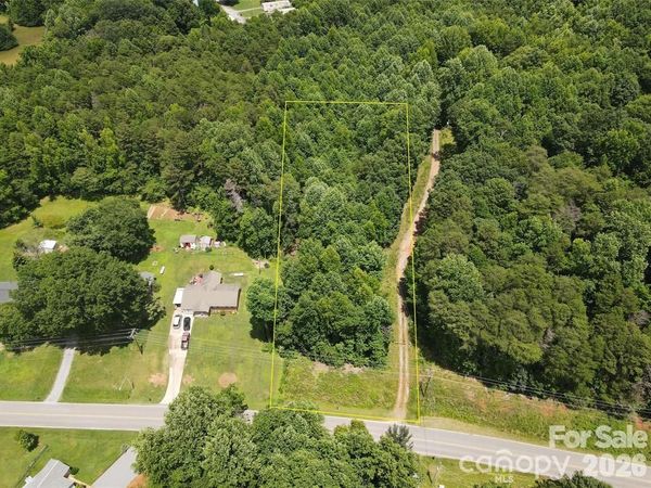 323 Lake Montonia Road , Kings Mountain, NC 28086