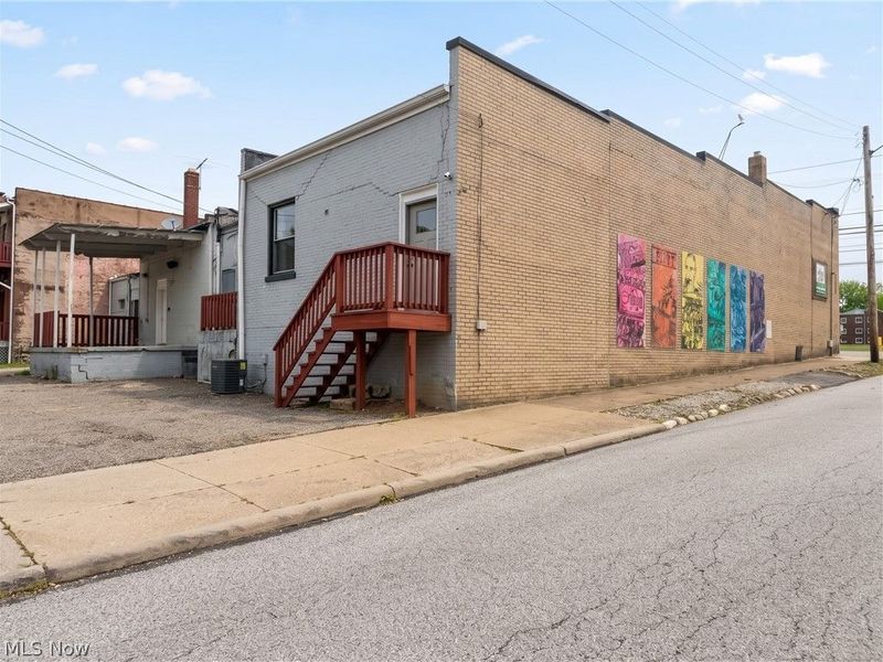 654 Canton Road, Akron, OH 44312 Photo 3