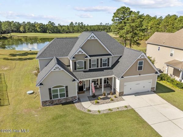 103 Pine Lakes Drive , Maple Hill, NC 28454